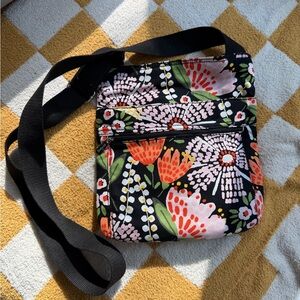 EUC Thirty-one brand 💐 colorful canvas crossbody pockets black adjustable strap